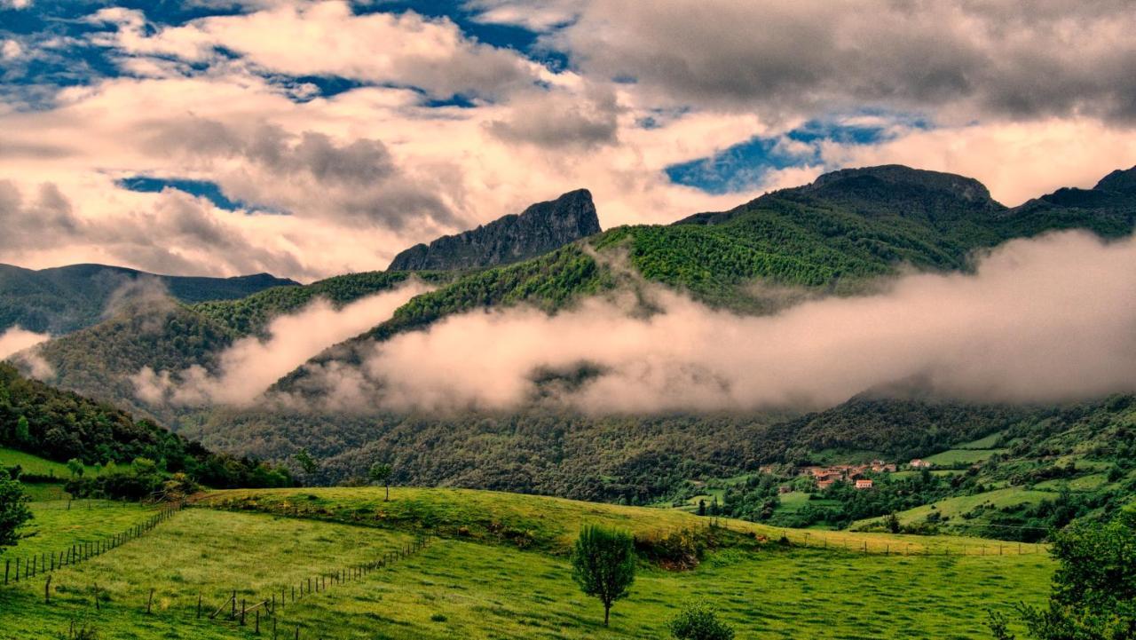 Casa Rural Los Llares Lerones エクステリア 写真