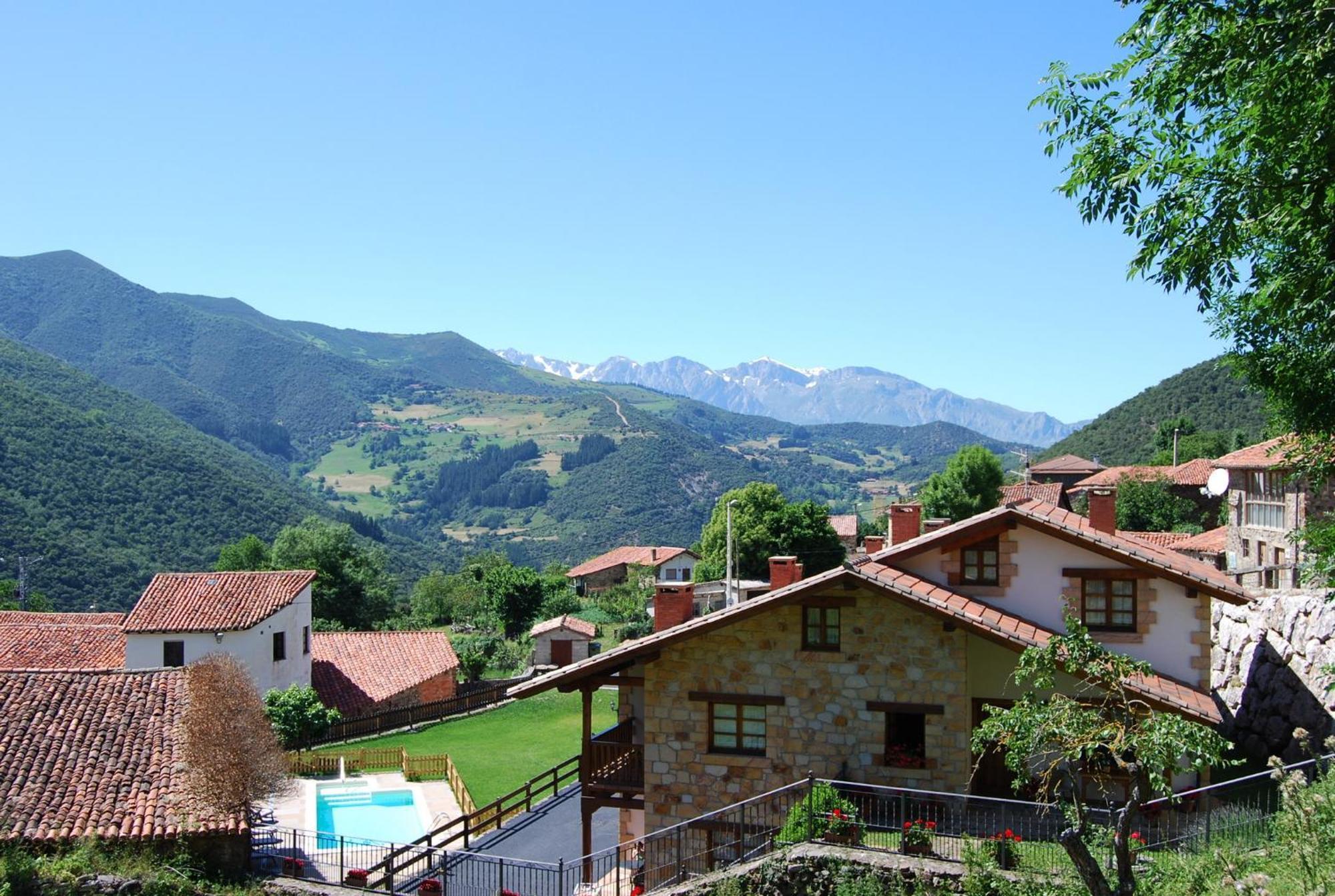 Casa Rural Los Llares Lerones エクステリア 写真