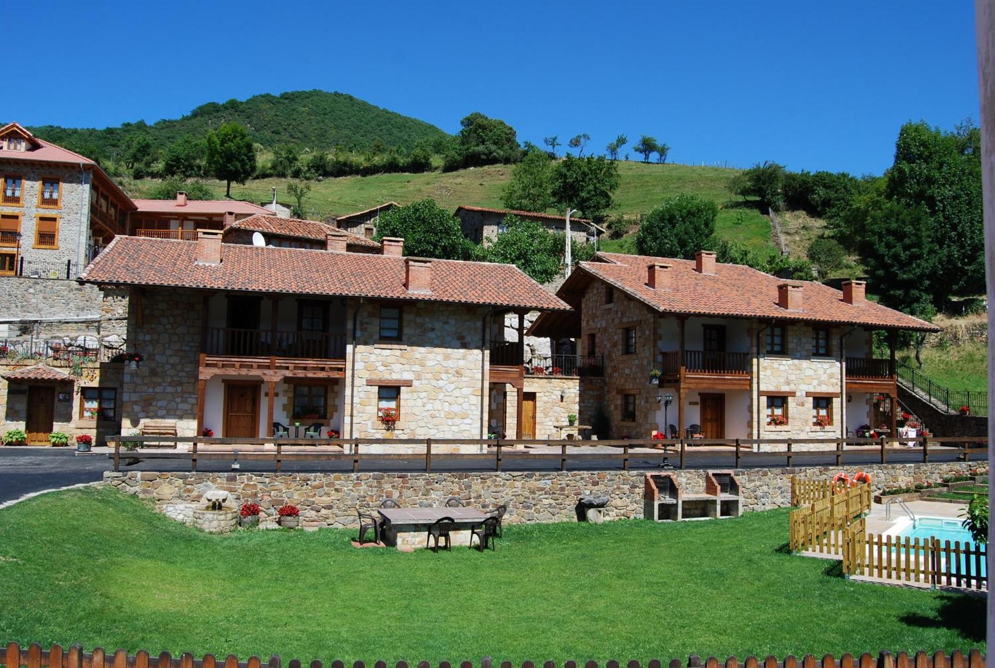 Casa Rural Los Llares Lerones エクステリア 写真